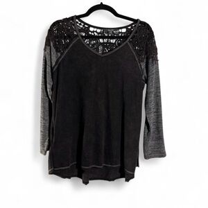Miss Me Black Gray Lace Crochet Shoulder Top Women’s Large Y2K